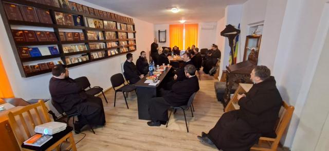 Întâlnire catehetică a preoților din Protopopiatele Botoșani și Săveni