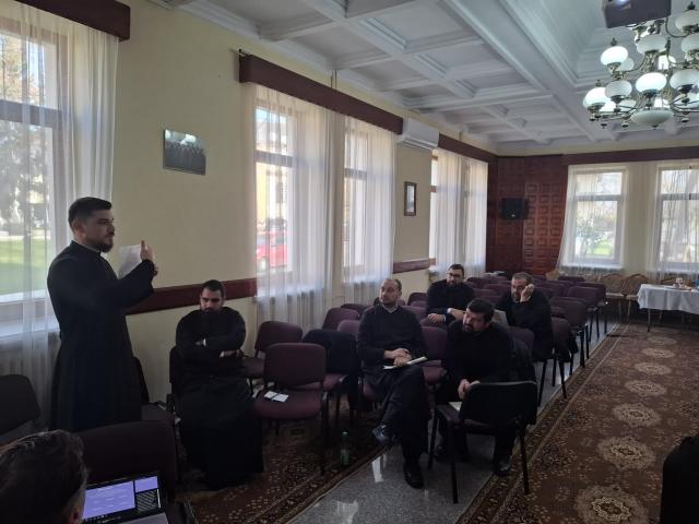 Formare catehetică pentru preoții din Protopopiatele Pașcani și Hârlău