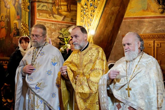 PS Nichifor Botoșăneanul către un preot nou hirotonit: „Această chemare este și o cinste pe care Domnul o face”