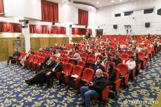 Proiecția filmelor „Andrei Tarkovski. O rugăciune cinematografică” și „Andrei Rubliov. Amintiri despre film”