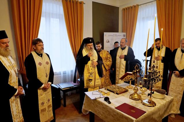 Conacul „Ion Pillat”, dedicat persoanelor vârstnice: IPS Teofan a binecuvântat noul centru de zi pentru bătrâni din Miorcani