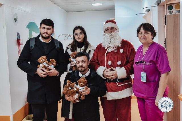 „Moș Crăciun la copiii din spitale” – campanie caritabilă desfășurată de ASCOR Iași