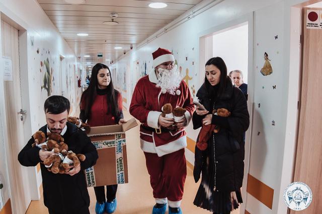 „Moș Crăciun la copiii din spitale” – campanie caritabilă desfășurată de ASCOR Iași