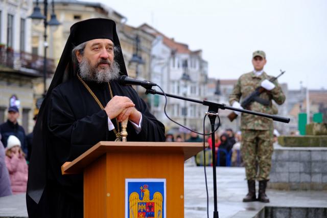 „Să lucrăm cu credință ca să transmitem mai departe o țară bogată, o țară ce stă sub semnul Crucii”, le-a transmis PS Nichifor botoșănenilor cu prilejul Zilei Naționale