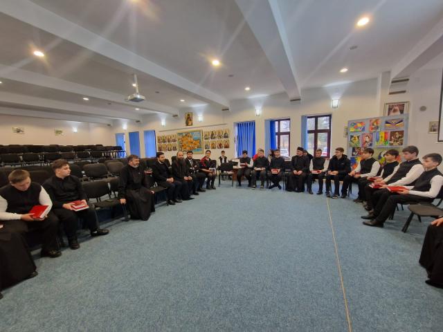 Întâlnirea de lucru a profesorilor mentori și a elevilor, la Seminarul Teologic Ortodox „Veniamin Costachi” Mănăstirea Neamț