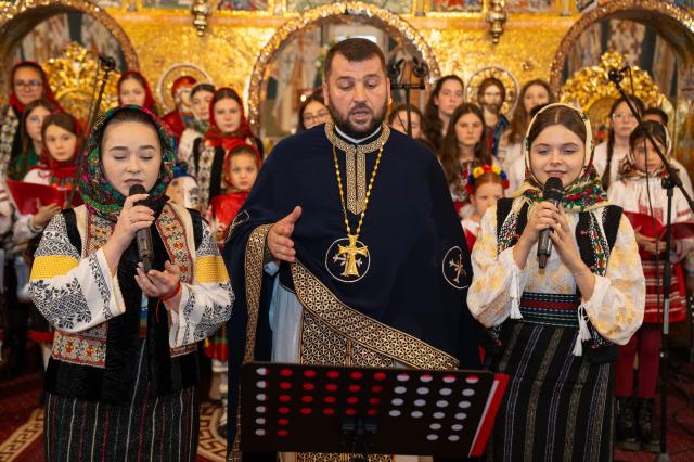 Concert de colinde la Biserica din Concești