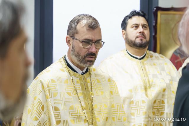 Zi de sărbătoare în Iași: Parohia „Sfântul Ierarh Iosif cel Milostiv” Bucium a primit vizita arhierească și un nou spațiu de rugăciune