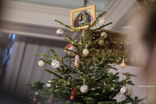 Locul Bradului de Crăciun în biserică