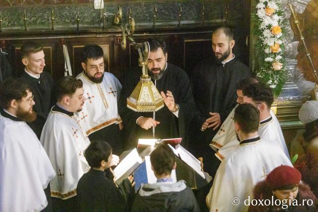 Rugăciune și binecuvântare la hramul Bisericii „Sfântul Spiridon” din Iași