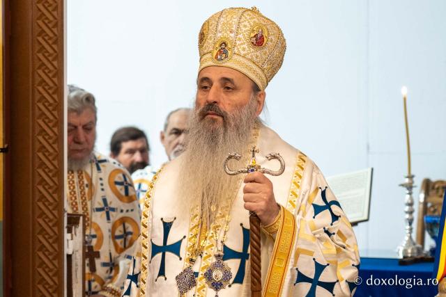 (Video) IPS Teofan: „Să ne asumăm și să pregustăm Împărăția Cerurilor la Sfânta Liturghie”
