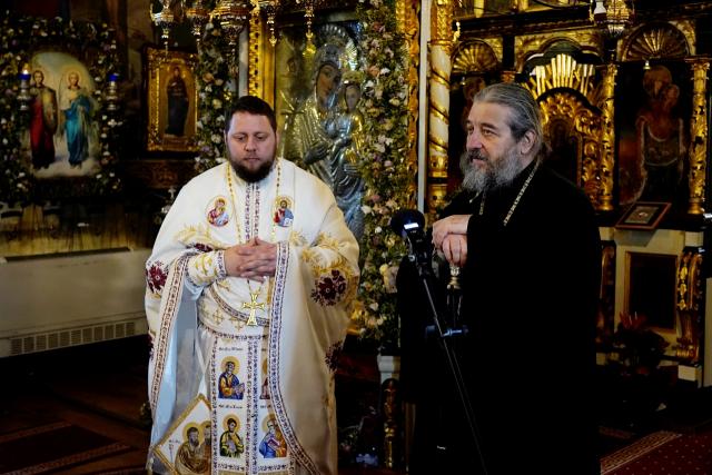 „Avem o responsabilitate față de această invitație, de chemarea la Cina Domnului: să ne împărtășim cu Sfintele Taine”, le-a transmis PS Nichifor Botoșăneanul credincioșilor din Săvinești