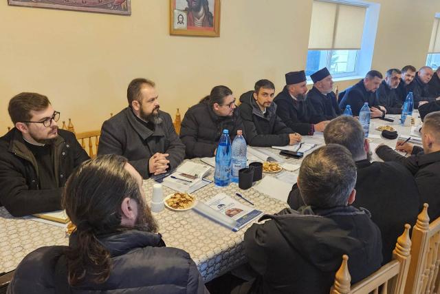 Atelier de lucru la Mănăstirea Știubieni privind Concursul Național Catehetic 2026
