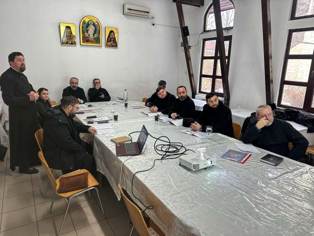 Clericii din Protopopiatul Iași I, în sesiune de pregătire pentru Concursul Național Catehetic 2026