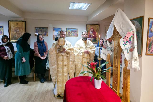Preasfințitul Nichifor Botoșăneanul a slujit la Căminul de bătrâni din Bucium, în duminica dinaintea Botezului Domnului