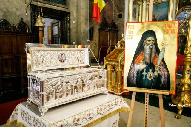 racla si icoana Sfantului Iosif cel Milostiv
