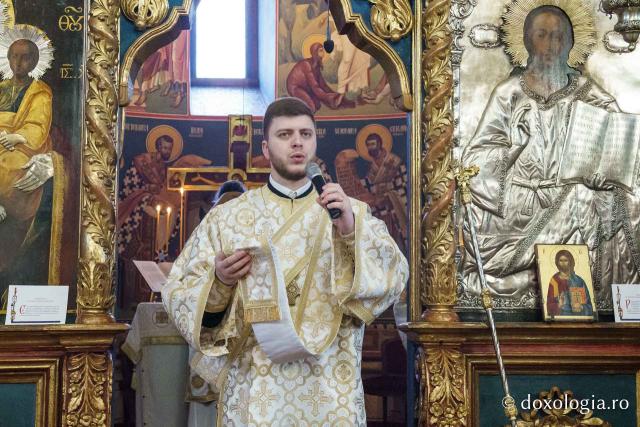 Sfânta Liturghie arhierească la Parohia „Sfântul Sava” din Iași, de sărbătoarea Sfântului Mucenic Trifon