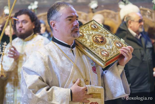 Hramul Parohiei „Sfântul Haralambie” din Iași, sărbătorit prin Liturghie arhierească