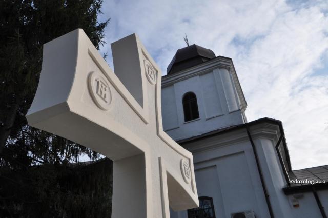 Cum ne sculptăm identitatea creștină în epoca relativismului