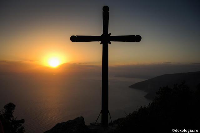 Cruce Muntele Athos