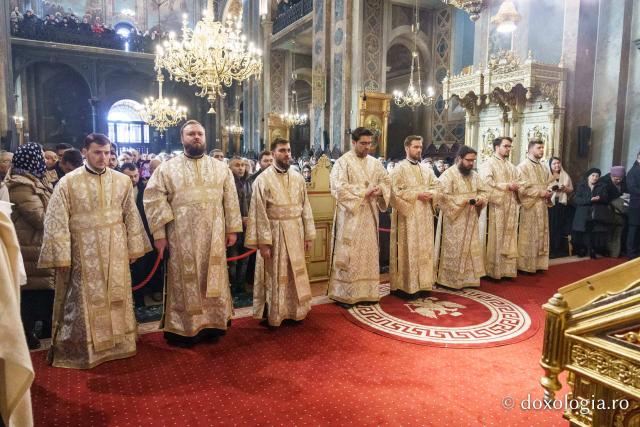 Hramul istoric al Catedralei Mitropolitane din Iași, sărbătorit de Praznicul Întâmpinării Domnului