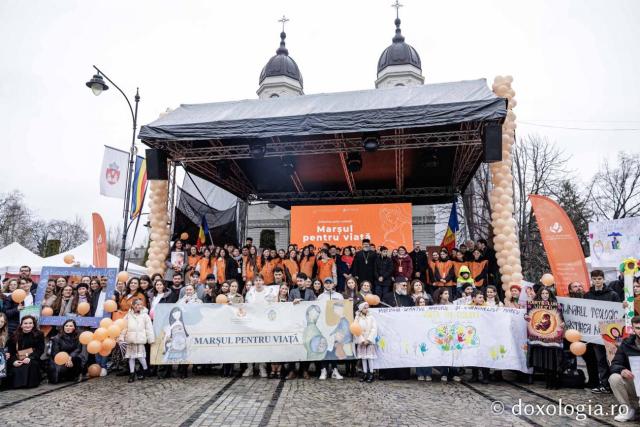 (Video) Marșul pentru viață 2026 la Iași: mesaj de solidaritate pentru mamă și copil
