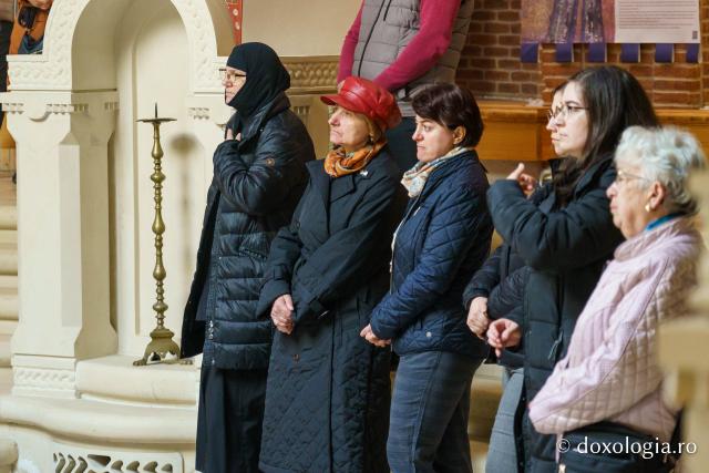 Vernisaj la Iași: expoziția „Doamnele Moldovei”, o incursiune în istoria și spiritualitatea feminină a spațiului moldav