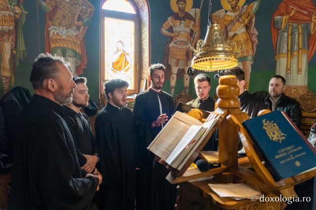 PS Nichifor Botoșăneanul, la hramul Schitului „Sfântul Nifon” – Neamț