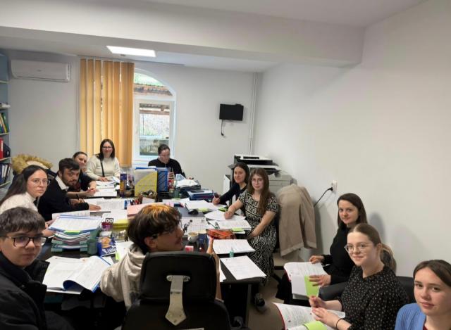 Experiență filantropică și formare profesională pentru studenții de la Teologie, la Hârja