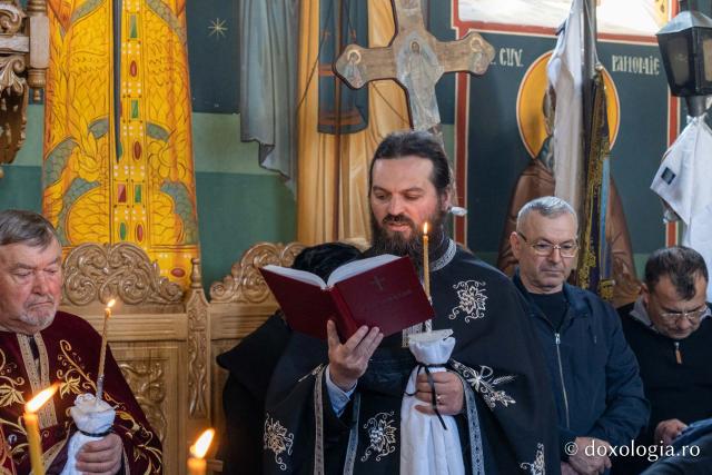 Părintele Gavril Damian a fost înmormântat la Botoșani