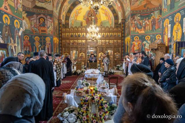 Părintele Gavril Damian a fost înmormântat la Botoșani