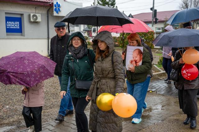 Peste 120 de persoane au participat la Marșul pentru Viață din Miroslava