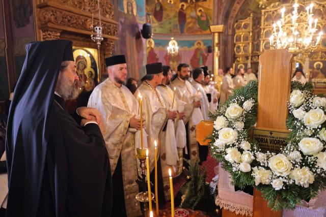 Mama Preasfințitului Părinte Nichifor Botoșăneanul a fost condusă pe ultimul drum pământesc