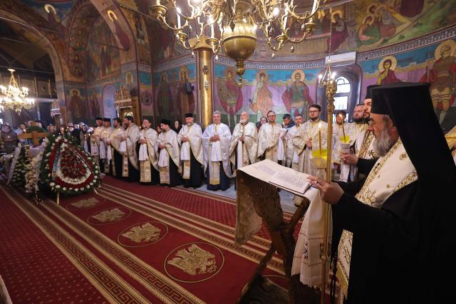 Mama Preasfințitului Părinte Nichifor Botoșăneanul a fost condusă pe ultimul drum pământesc