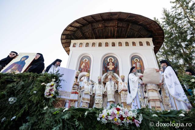 (Foto) Proclamarea locală a canonizării Sfintei Cuvioase Mavra de pe Ceahlău