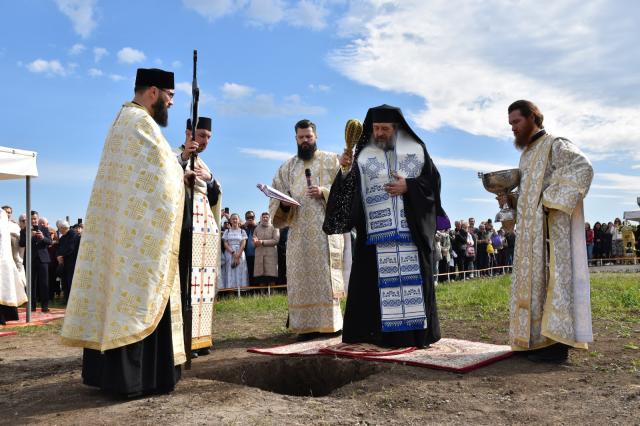 O nouă biserică, închinată Sfântului Luca al Crimeei și icoanei Maicii Domnului „Axion Estin”, pentru credincioșii din Iași