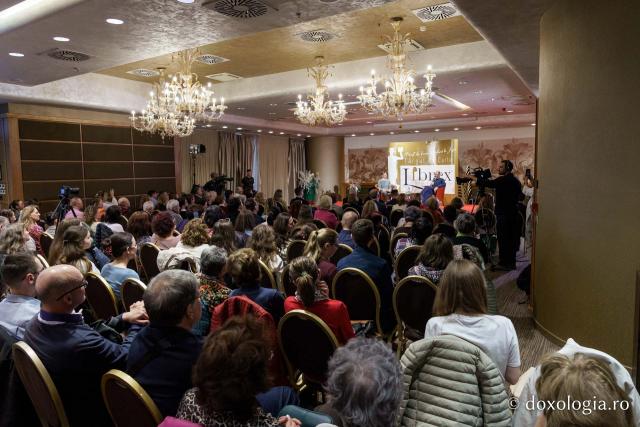Părintele Constantin Necula a conferențiat la Târgul de carte LIBREX 2026