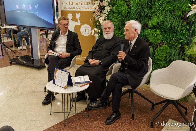 Volumul „Noduri ale educației” apărut la Editura Doxologia, prezentat la Târgul de carte LIBREX