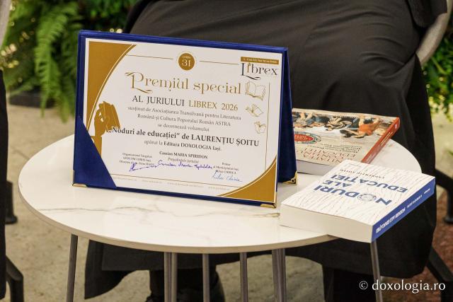 Volumul „Noduri ale educației” apărut la Editura Doxologia, prezentat la Târgul de carte LIBREX