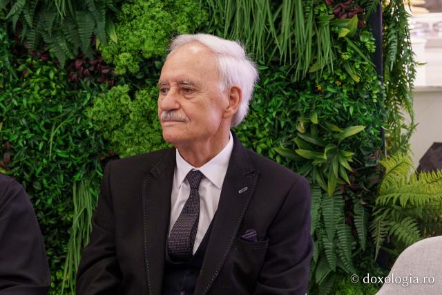 Volumul „Noduri ale educației” apărut la Editura Doxologia, prezentat la Târgul de carte LIBREX