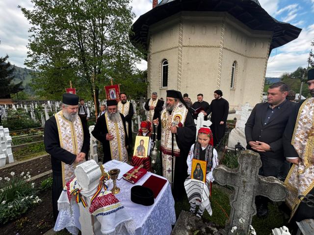 (Video) Au fost deshumate moaștele Sfintei Olimpiada de la Fărcașa