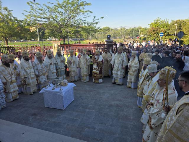 Bucurie pentru românii din Madrid: Catedrala Episcopiei Spaniei și Portugaliei a fost târnosită