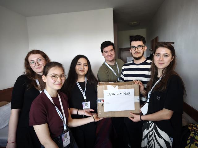 Premii pentru elevii Seminarului Teologic din Iași, la Olimpiada de Arte Vizuale, Arhitectură și Istoria Artei