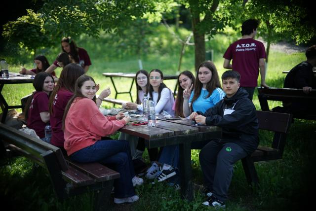 Peste 200 de tineri au participat la Întâlnirea Tinerilor din Protopopiatul Piatra Neamț