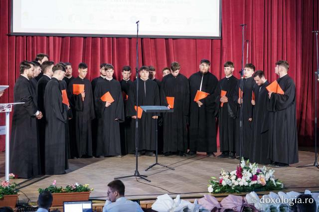 Concursul Național de Muzică Psaltică a reunit la Iași cele mai bune coruri ale seminariilor teologice din țară