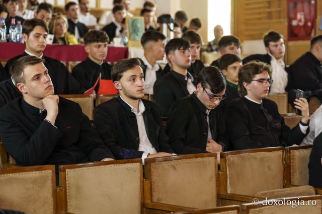 Concursul Național de Muzică Psaltică a reunit la Iași cele mai bune coruri ale seminariilor teologice din țară