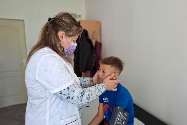 Arhiepiscopia Iașilor a organizat o nouă caravană medicală în județul Botoșani