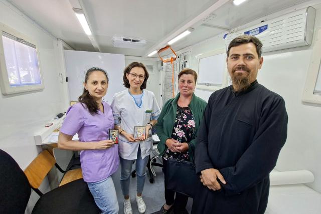 Arhiepiscopia Iașilor a organizat o nouă caravană medicală în județul Botoșani