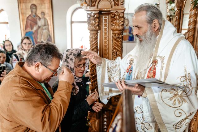 Înaltpreasfințitul Părinte Teofan a slujit în Parohia Slobozia din comuna Voinești