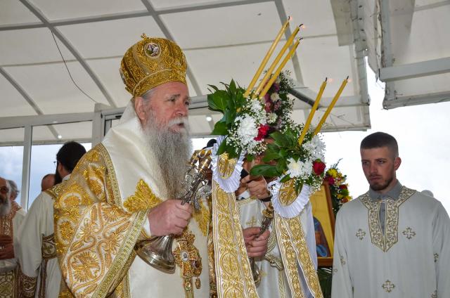 Înaltpreasfințitul Părinte Teofan a slujit la hramul Mănăstirii Ostrog din Muntenegru