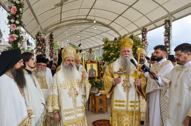 Înaltpreasfințitul Părinte Teofan a slujit la hramul Mănăstirii Ostrog din Muntenegru